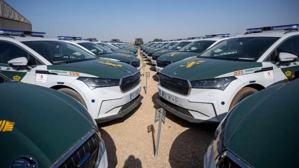 No le temen al futuro: los nuevos coches por los que apuesta la Guardia Civil 1 Motor16 ¿Qué características tienen los coches eléctricos de la Guardia Civil?