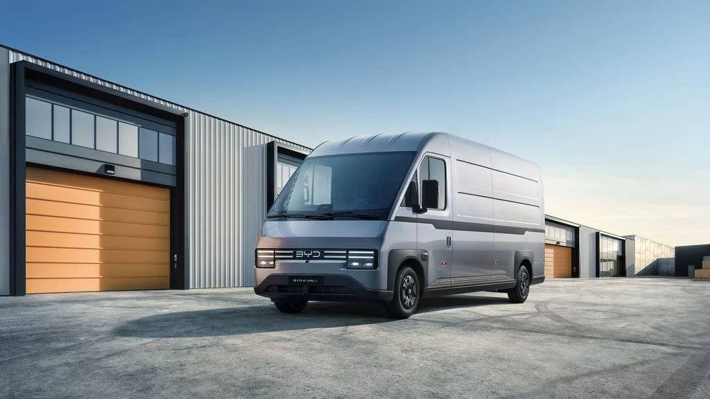BYD E-VALI: Que tiemblen los Citroën Jumper, Ford Transit, Renault Master... 4 Motor16 2024 BYD E VALI 1 Motor16