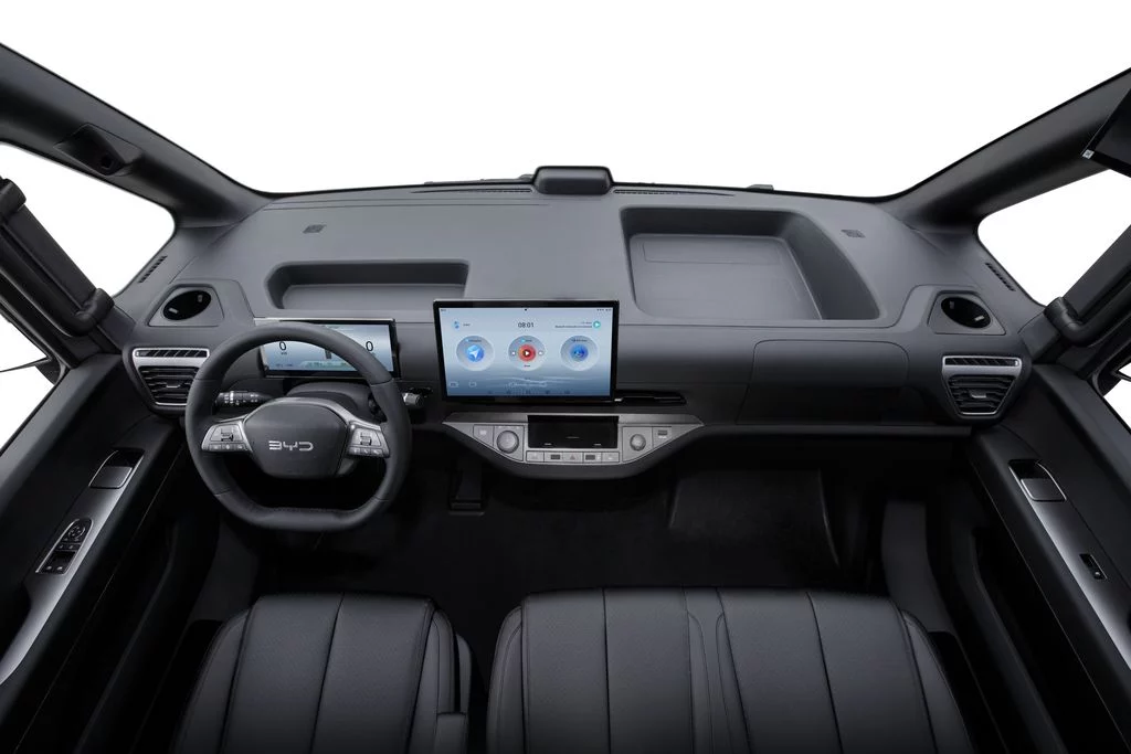 BYD E-VALI: Que tiemblen los Citroën Jumper, Ford Transit, Renault Master... 2 Motor16 2024 BYD E-VALI. Imagen interior.