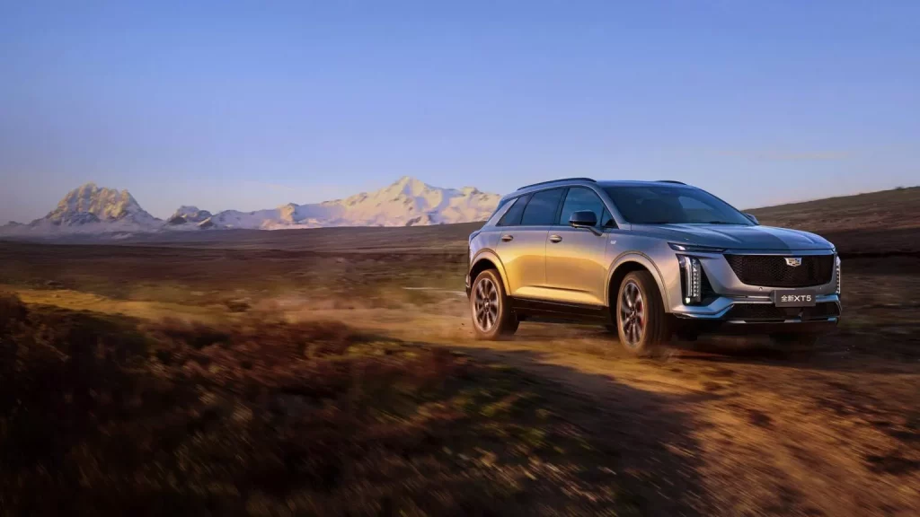 Cadillac XT5: Un sensacional SUV que llega a China a precio de Tucson de acceso 3 Motor16 2024 Cadillac XT5 China. Imagen movimiento.