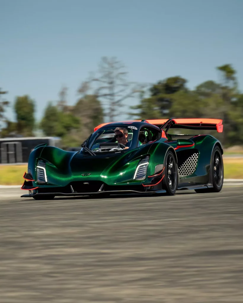 El Czinger 21C recupera su puesto de honor en Laguna Seca 13 Motor16 2024 Czinger 21C Laguna Seca 11 Motor16