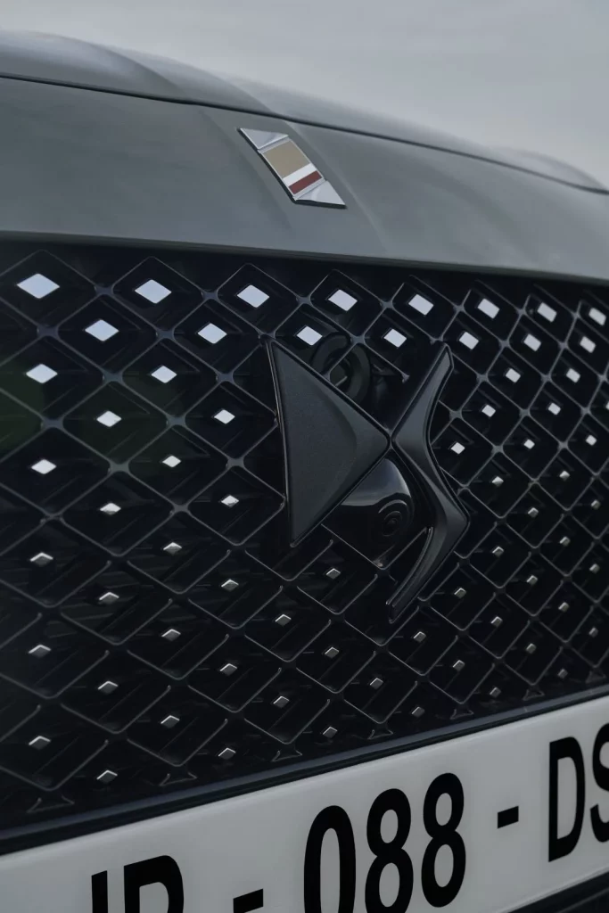 Pallas y Étoile: El DS 7 estrena dos ilustres niveles de acabado 14 Motor16 2024 DS 7 acabados Pallas Etoile 2 Motor16