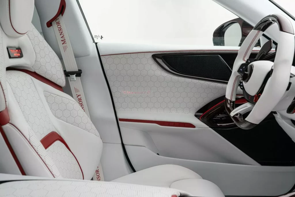 Pugnator: Cuando un Ferrari Purosangue pasa por las manos de Mansory 26 Motor16 2024 Mansory Pugnator Ferrari Purosangue 23 Motor16