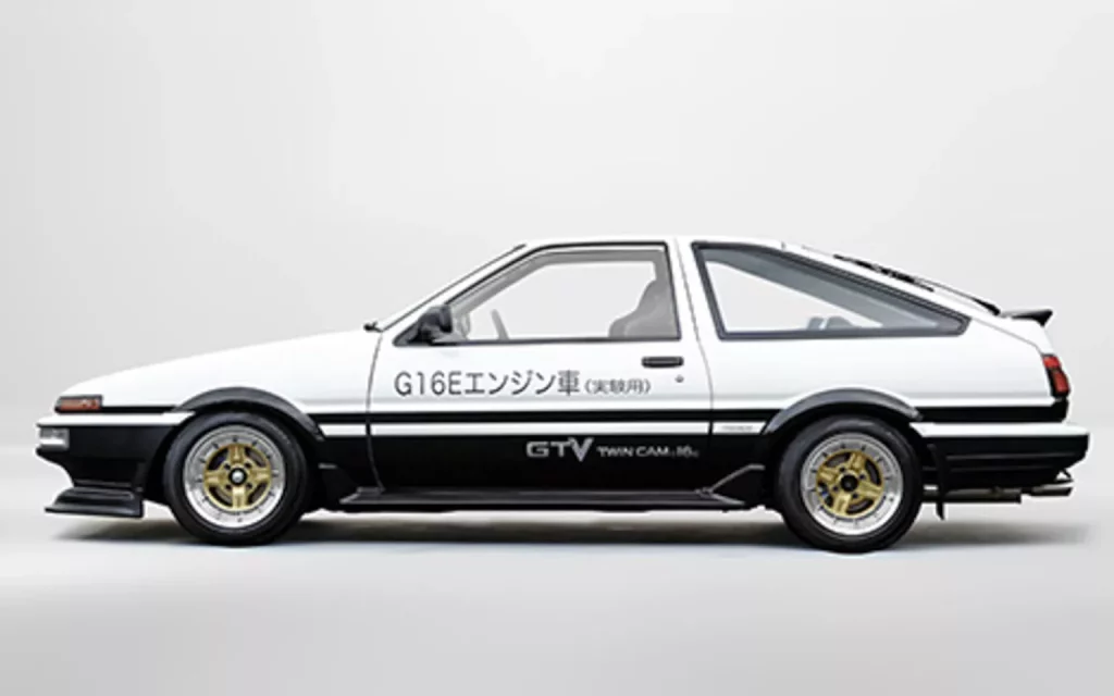 Los dos Toyota AE86 más exclusivos que podrás conducir... con un 'pero' 7 Motor16 2024 Toyota AE86 Tokio 3 Motor16