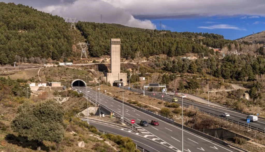 Autopista AP 6 Motor16