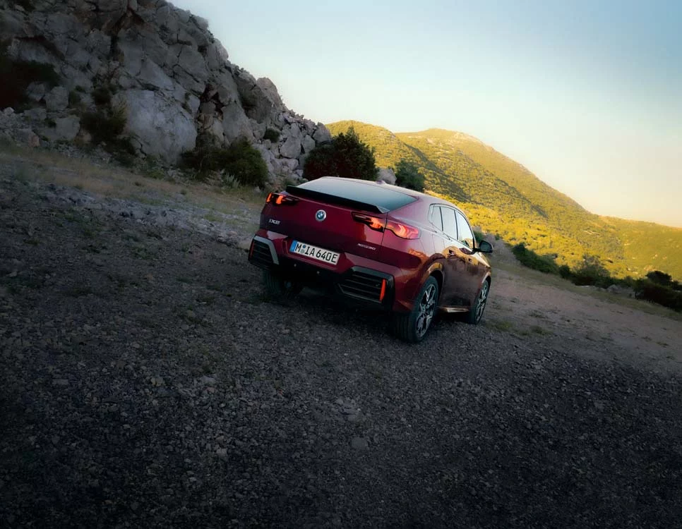 Llegan las versiones eléctricas más accesibles de BMW 2 Motor16 BMW iX2