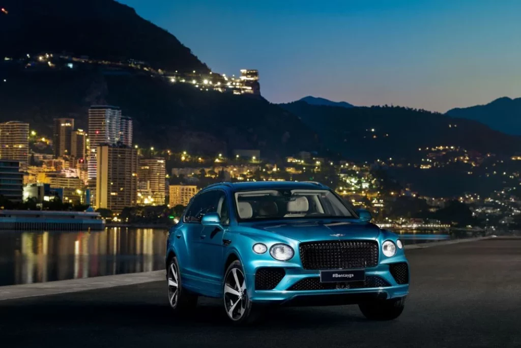 El encanto de la Riviera inunda el exclusivo Bentley Bentayga EWB Azure 10 Motor16 BentleyEWBRivieraCollection 6 copia Motor16