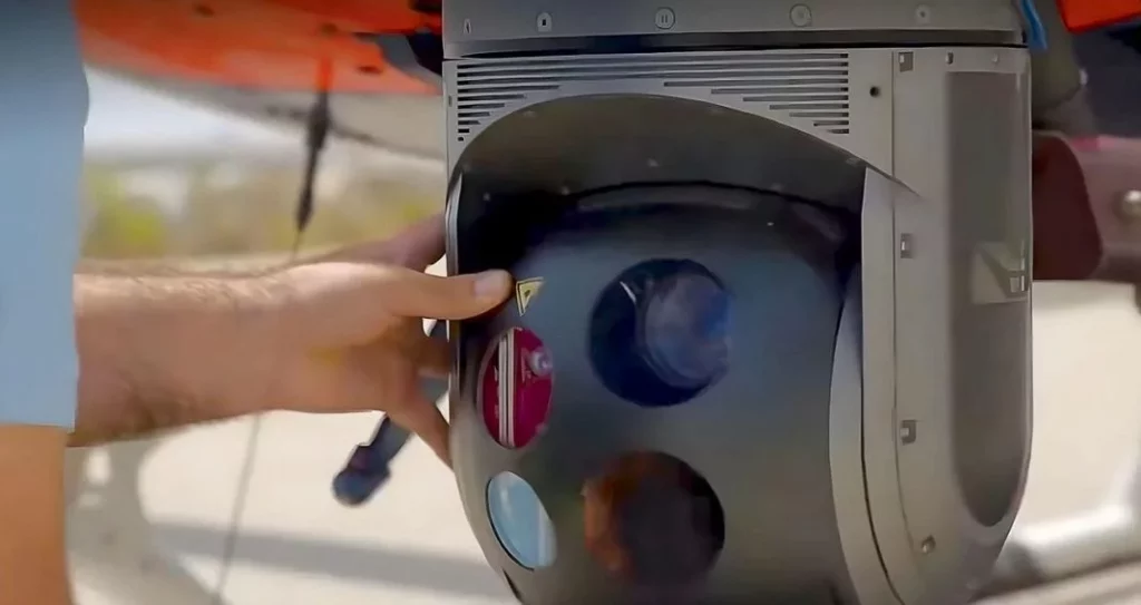 Falcó: El helicóptero que transporta el radar de velocidad más avanzado e indetectable del planeta 26 Motor16 Camara helicoptero Falco transit Motor16