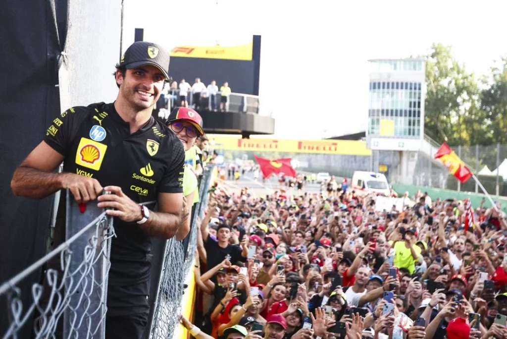El gran legado de Carlos Sainz en Ferrari 1 Motor16 EuropaPress 6187359 sainz carlos spa scuderia ferrari sf 24 portrait celebration during the Motor16