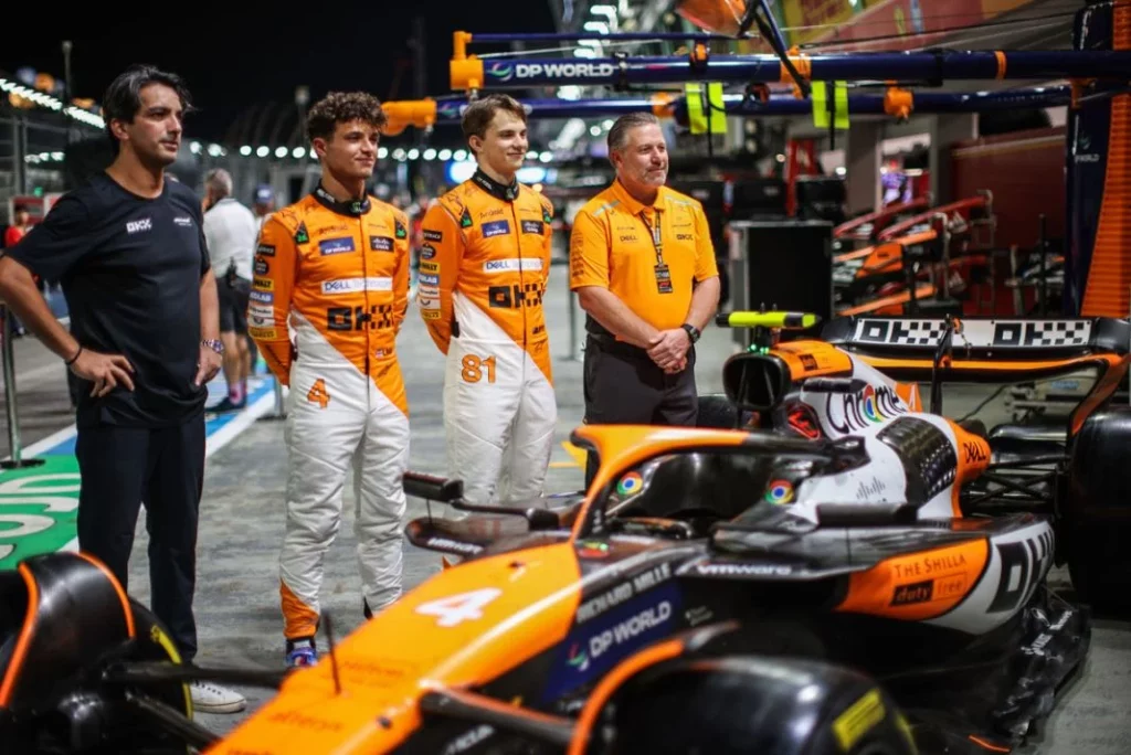 Por qué Ferrari -y Carlos Sainz- no puede dejarse meter otro gol en Singapur 1 Motor16 GP SINGAPUR MCLAREN Motor16