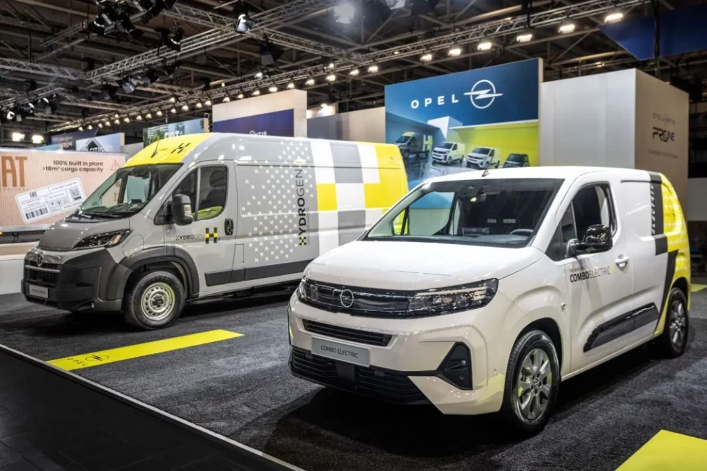 Stellantis ProOne anuncia en IAA Transportation 2024 el lanzamiento de su nuevo programa de customización de flotas y vehículos comerciales 3 Motor16 IAA2024StellantisProOne 6 Motor16