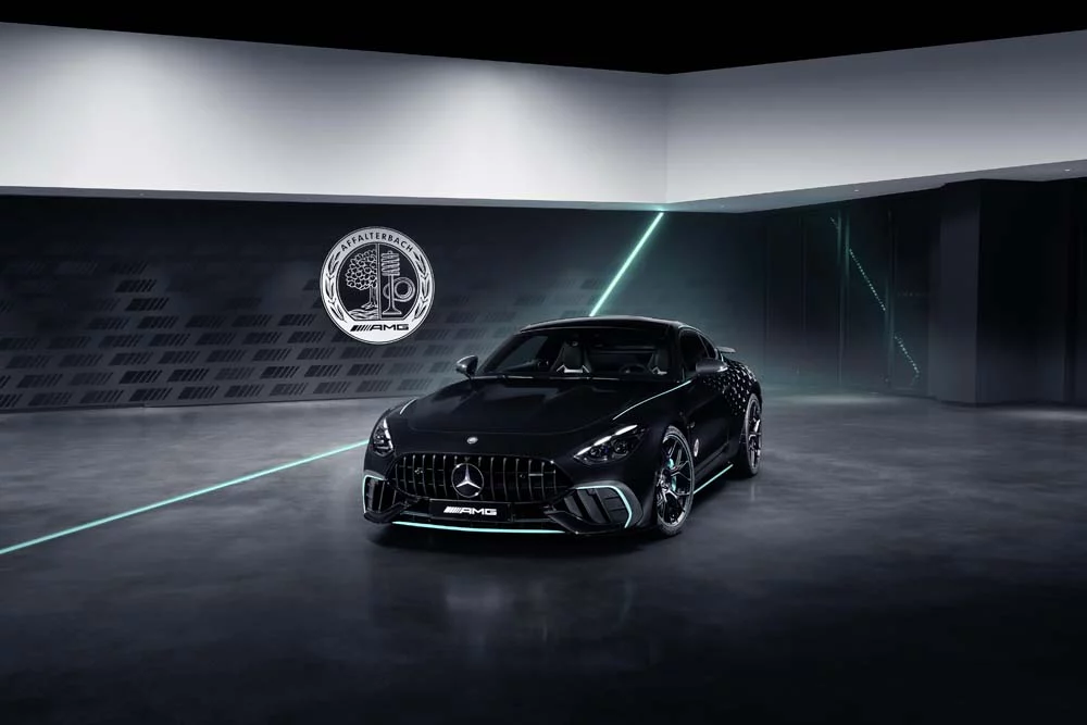 La última criatura de Mercedes-AMG rinde homenaje al equipo de F1 17 Motor16 Mercedes AMG GT 63 PRO 4MATIC Motorsport Collectors Edition 12 Motor16