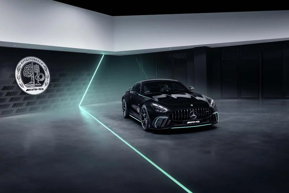 La última criatura de Mercedes-AMG rinde homenaje al equipo de F1 21 Motor16 Mercedes AMG GT 63 PRO 4MATIC Motorsport Collectors Edition 16 Motor16