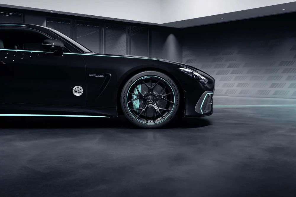 La última criatura de Mercedes-AMG rinde homenaje al equipo de F1 9 Motor16 Mercedes AMG GT 63 PRO 4MATIC Motorsport Collectors Edition 4 Motor16