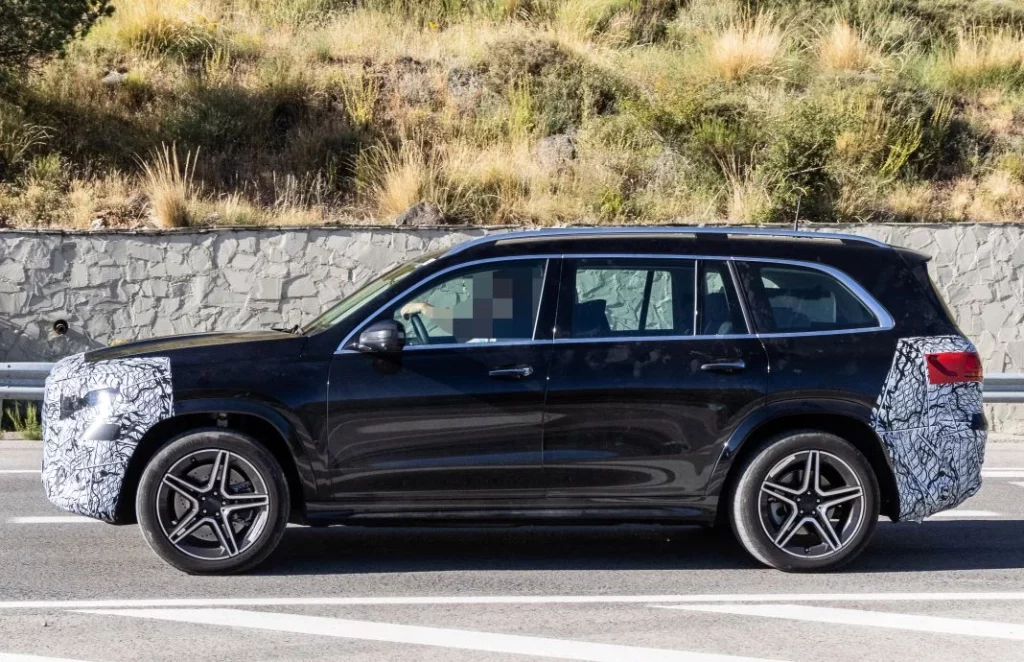 El Mercedes GLS recibirá una nueva actualización 1 Motor16 Mercedes GLS 2025 (6)