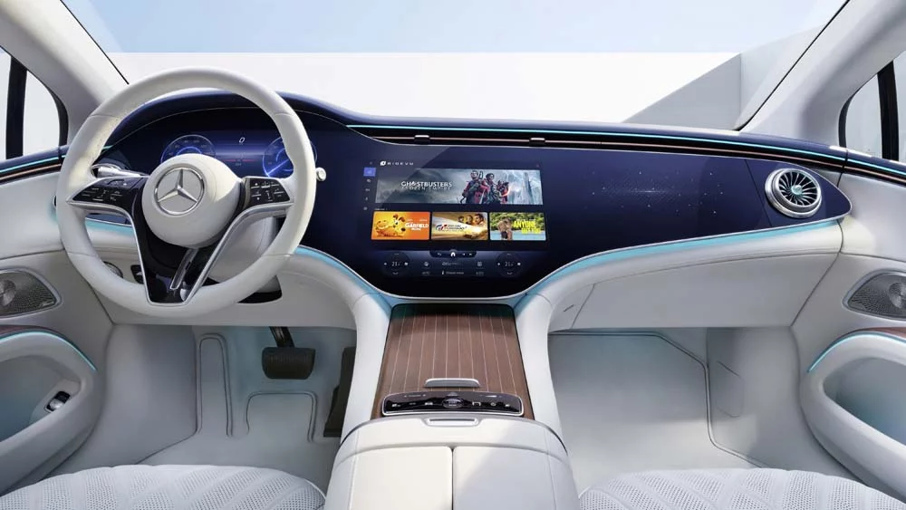 Mercedes y Sony Pictures Entertainment crean el cine sobre ruedas 3 Motor16 Mercedes lleva el cine a sus vehículos