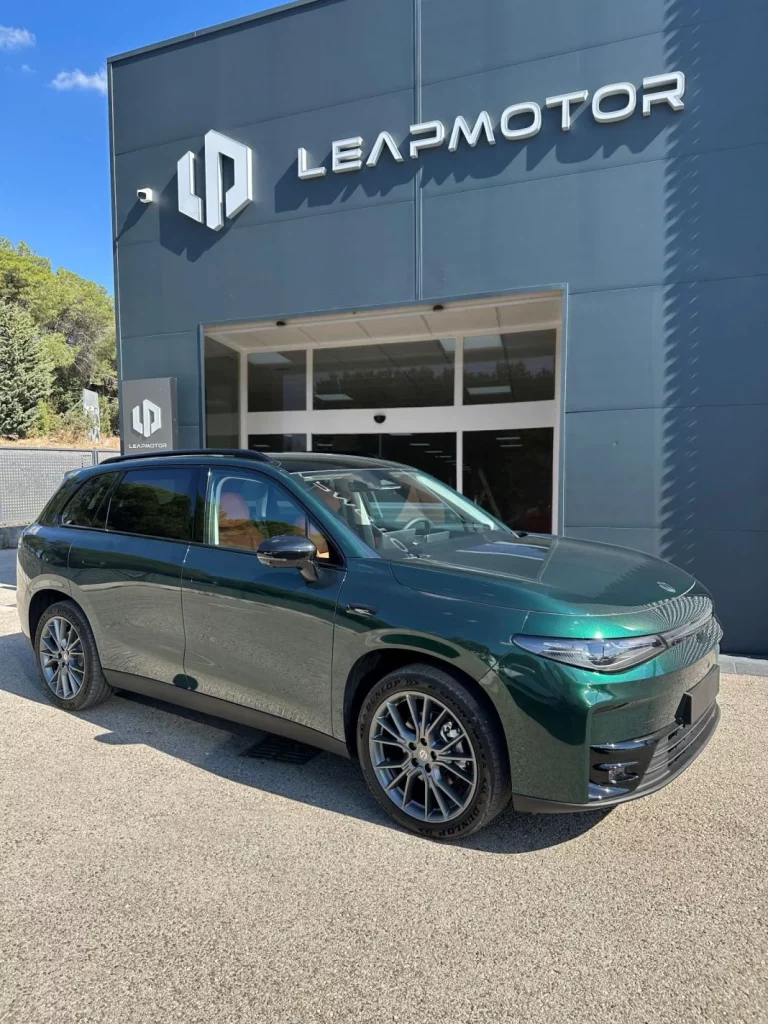 El fabricante chino Leapmotor inicia su expansión en España abriendo sus primeras concesiones en Madrid y Navarra 1 Motor16 Mosancar 1 Motor16
