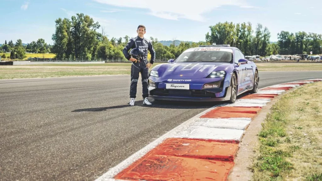 Esto se siente al copilotar el nuevo safety car de la Formula E, el Porsche Taycan Turbo GT 5 Motor16 Porsche Taycan Turbo GT 1 Motor16
