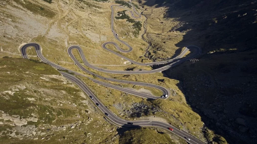 Porsche celebra los 50 años del turbo en ‘la mejor carretera del mundo’ 7 Motor16 Porsche turbo transfagarasan 4 Motor16