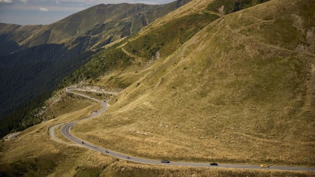 Porsche celebra los 50 años del turbo en ‘la mejor carretera del mundo’ 9 Motor16 Porsche turbo transfagarasan 6 Motor16