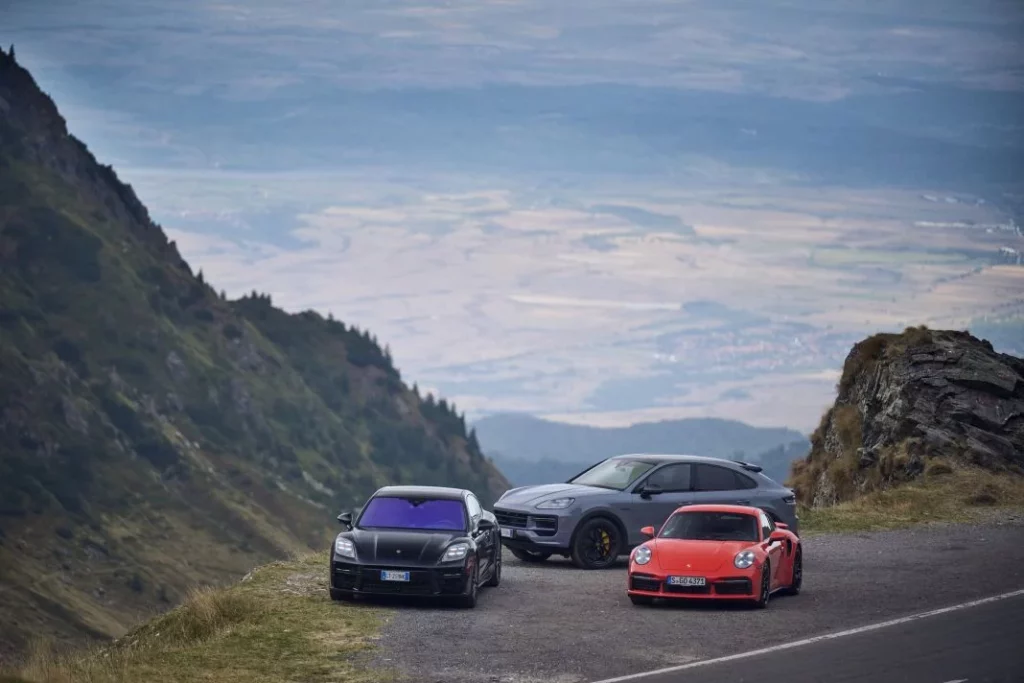 Porsche celebra los 50 años del turbo en ‘la mejor carretera del mundo’ 12 Motor16 Porsche turbo transfagarasan 9 Motor16