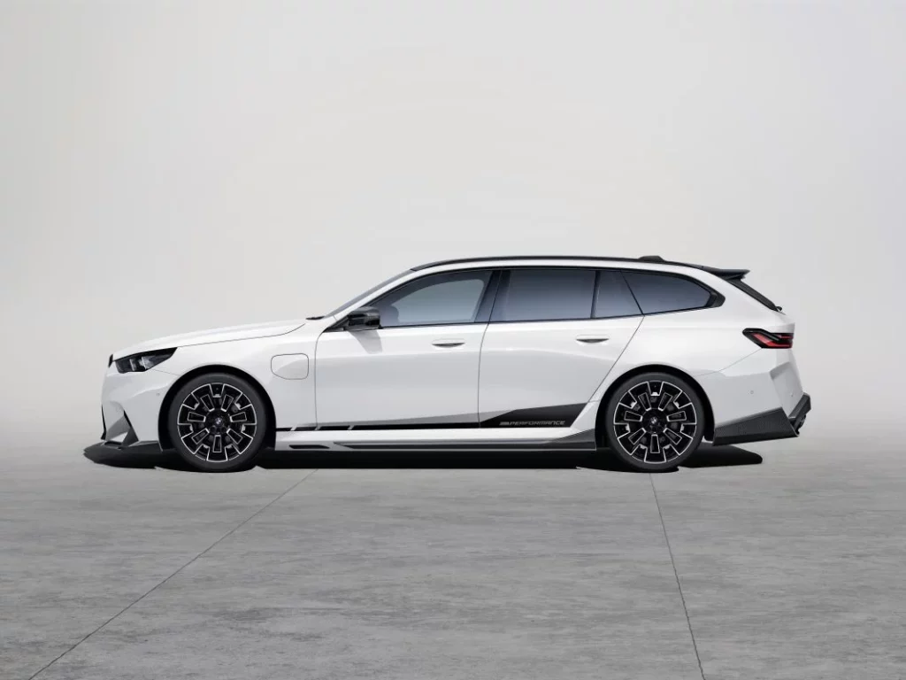 bmw m5 touring piezas carroceria accesorios m performance 8 Motor16