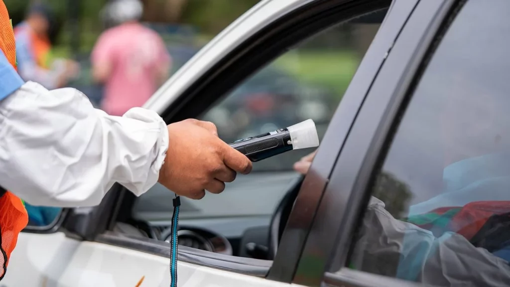 El sistema que impide arrancar tu coche si vas ebrio ya es cosa de políticos 1 Motor16 Las distintas propuestas para el sistema que impide arrancar el coche estando ebrio