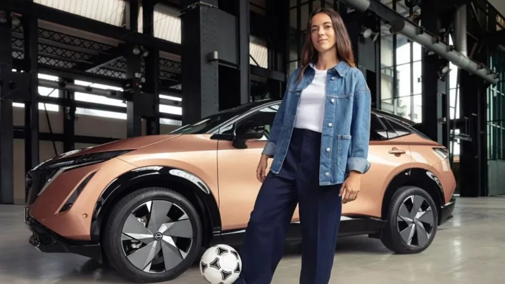 Este es el coche que se ha ganado Aitana Bonmatí por ser Balón de Oro 1 Motor16 Aitana Bonmatí elegida por su enorme desempeño