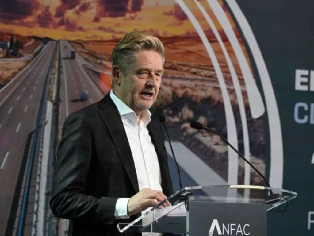 Y 9 meses más tarde, al fin, el presidente del Gobierno recibió a ANFAC para hablar de cómo potenciar a la industria del automóvil 2 Motor16 f.elconfidencial.com original 66a 2d0 1d6 66a2d01d6b80369b67318ad0ee08232b Motor16
