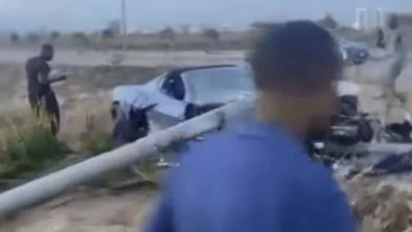 Un bonito Dodge Challenger, el principal enemigo de los cachas del gimnasio 1 Motor16 El incidente entre el dueño de un Dodge Challenger y quien le elogió su coche