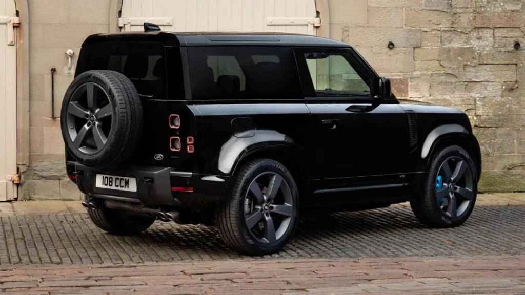 Este es el coche que David Broncano se ha comprado gracias a "La Resistencia" 1 Motor16 Land Rover Defender, el coche todoterreno de David Broncano