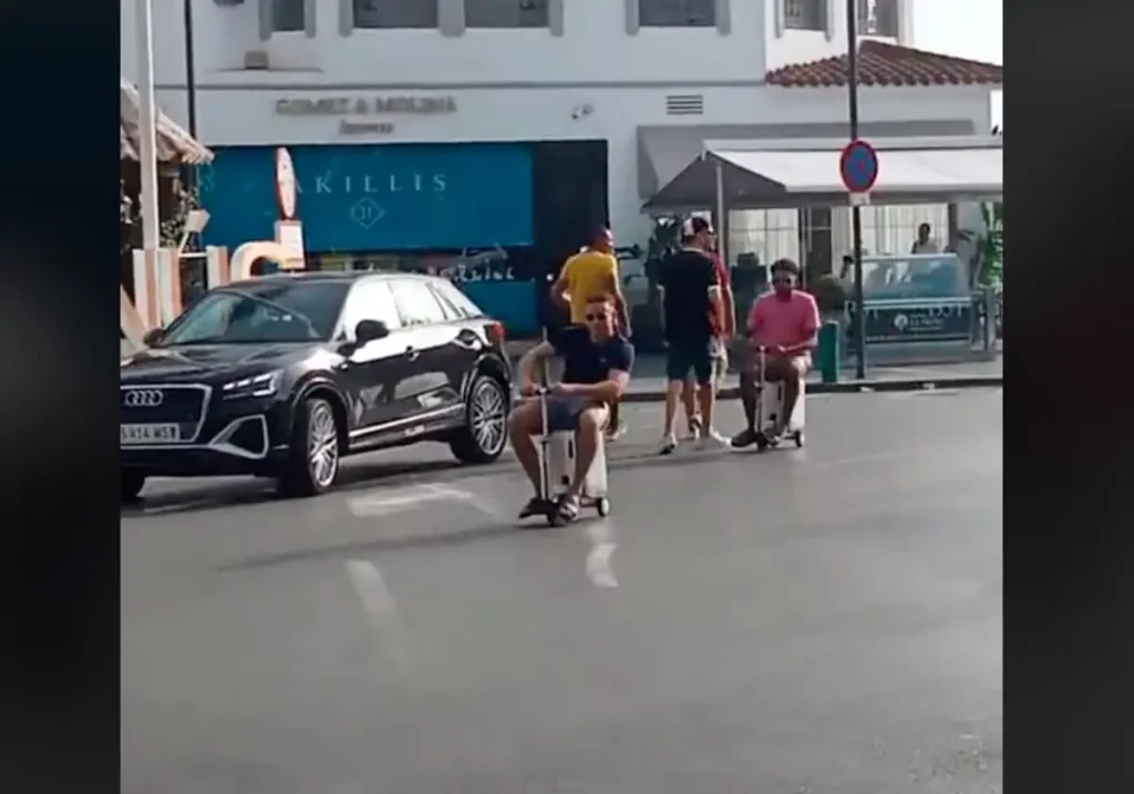patinete maleta marbella R9lJrUJHU4dOur5O0p942wL 1200x840@diario abc Motor16
