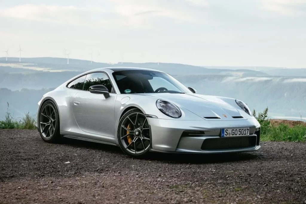 porsche 911 gt3 touring Motor16