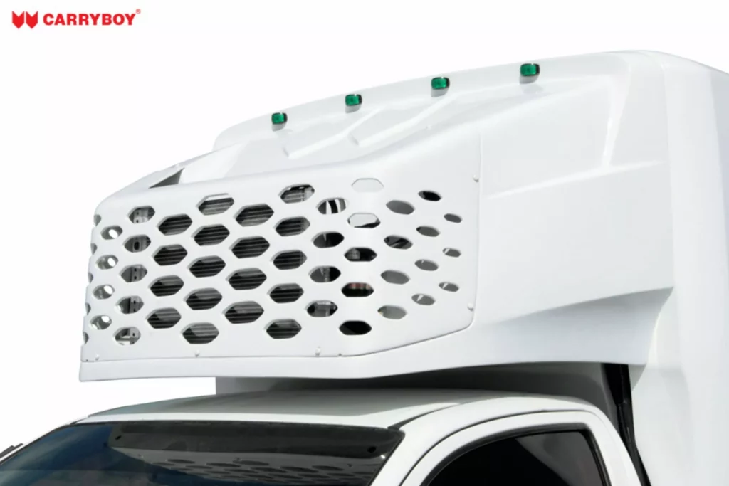 El Toyota Hilux se convierte en un minibús con una célula de quita y pon 14 Motor16 toyota hilix pick up pickup eco bus carryboy 28 Motor16