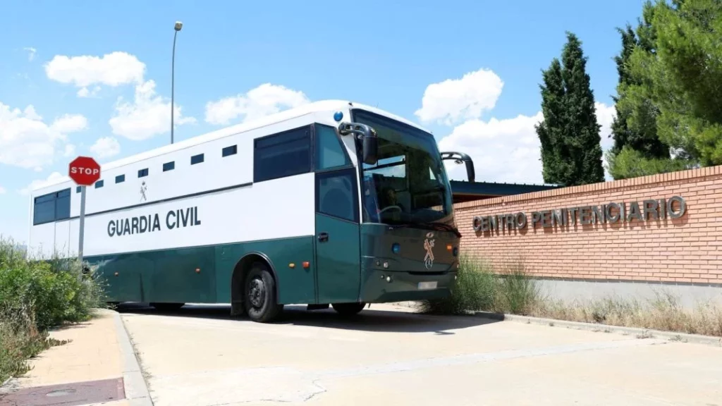 ¿Sabe usted por qué le paro? Si la Guardia Civil te pregunta esto, sólo hay una respuesta correcta 166 Motor16 cuidado