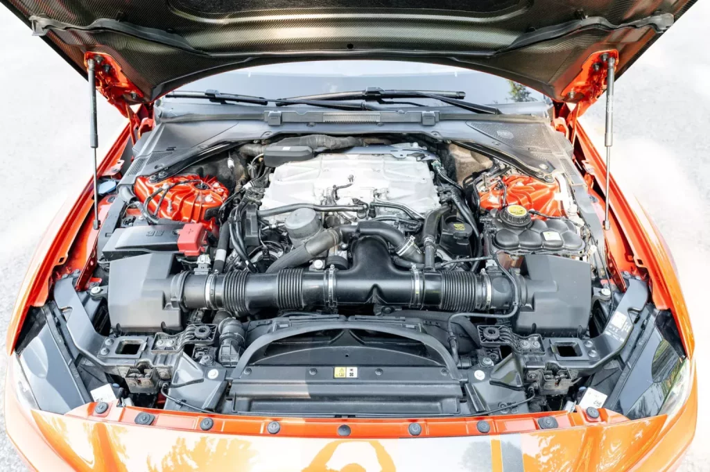 Uno de los 300 Jaguar XE SV Project 8 y a estrenar se vende a precio de F-Type 23 Motor16 2019 Jaguar XE SV Project 8 BaT 20 Motor16
