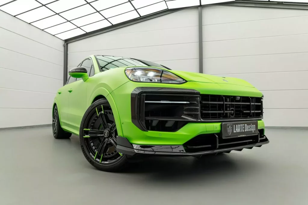 El nuevo Porsche Cayenne gana puntos gracias a Larte Design 6 Motor16 2024 Larte Design Porsche Cayenne 11 Motor16