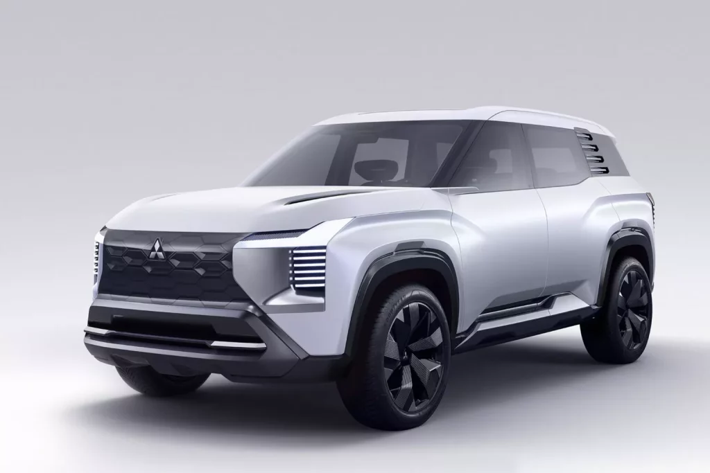 Mitsubishi DST Concept: El SUV que debería lanzar la marca japonesa 13 Motor16 2024 Mitsubishi DST Concept 5 Motor16
