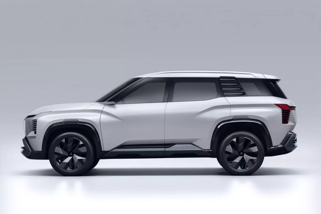Mitsubishi DST Concept: El SUV que debería lanzar la marca japonesa 14 Motor16 2024 Mitsubishi DST Concept 6 Motor16