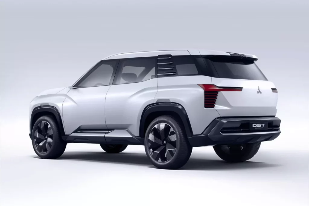 Mitsubishi DST Concept: El SUV que debería lanzar la marca japonesa 1 Motor16 2024 Mitsubishi DST Concept. Imagen estudio.