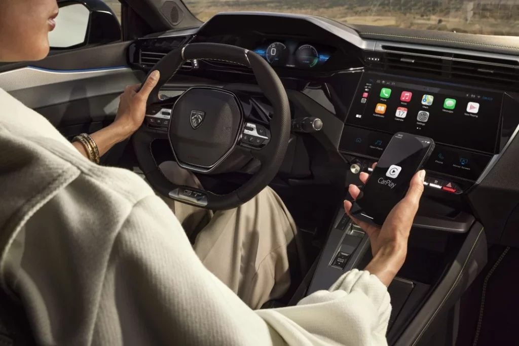 La familia del Peugeot 408 estrena versión eléctrica 14 Motor16 2024 PEUGEOT E 408 11 Motor16
