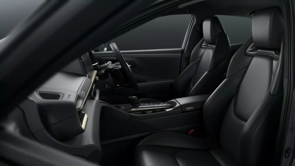 2024 Toyota Crown Sport RS Matte 4 Motor16