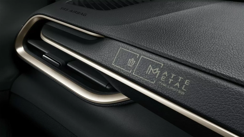 2024 Toyota Crown Sport RS Matte. Imagen detalle.