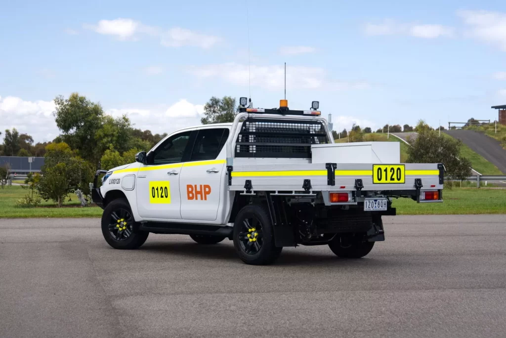 El Toyota Hilux eléctrico está más cerca: Este es su segundo prototipo 8 Motor16 2024 Toyota Hilux EV Prototype BHP 3 Motor16