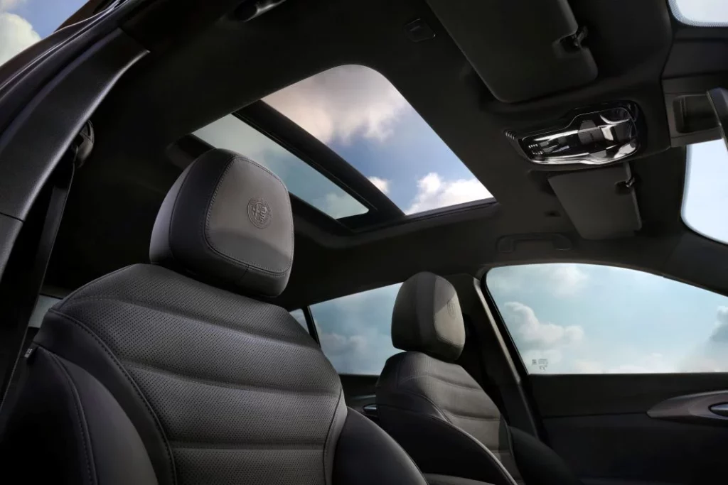El Alfa Romeo Tonale recibe una ligera actualización de cara a 2025 2 Motor16 Alfa Romeo Tonale 2025 4 Motor16