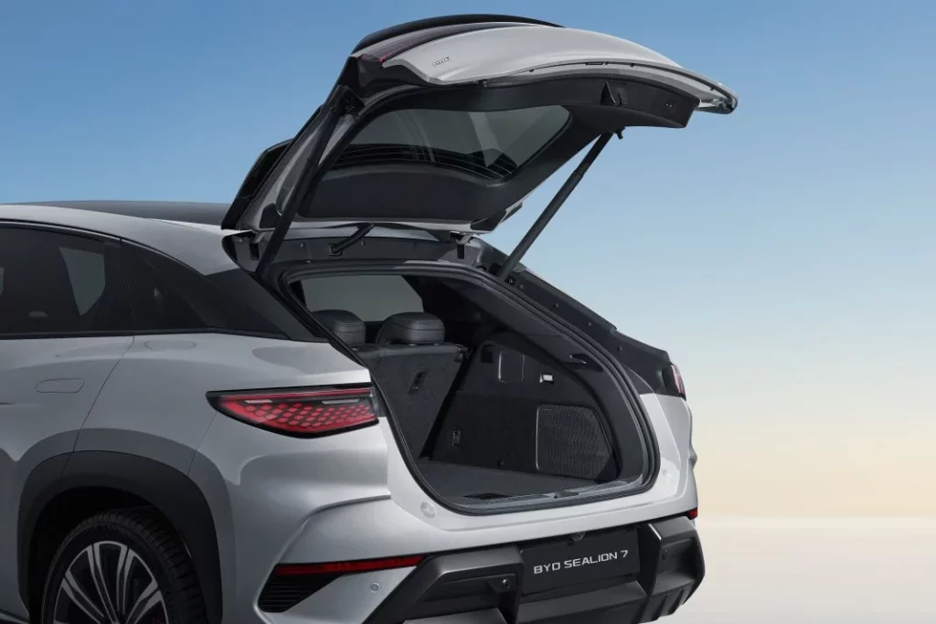 BYD SEALION 7 Exterior7 Motor16