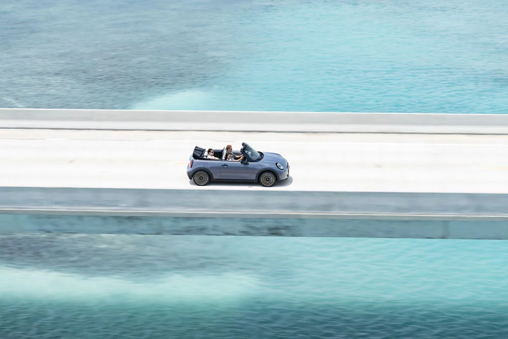 Mini Cabrio 2025, un clásico moderno que huye de lo eléctrico 9 Motor16 MINI CABRIO 5 Motor16