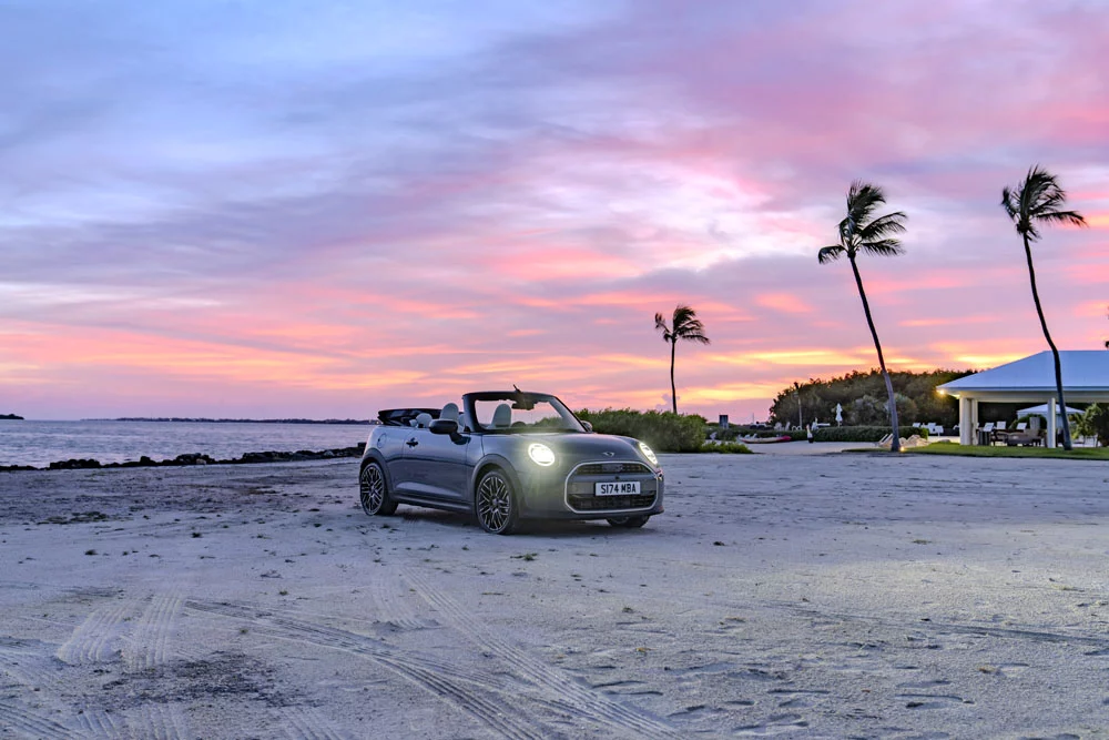 Mini Cabrio 2025, un clásico moderno que huye de lo eléctrico 13 Motor16 MINI CABRIO 9 Motor16