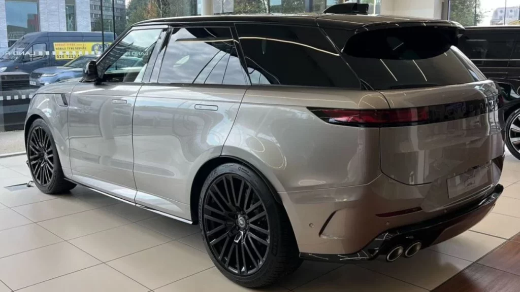 El SUV con 635 CV y etiqueta ECO que ha enamorado a James Exton 2 Motor16 Más detalles de este exclusivo modelo