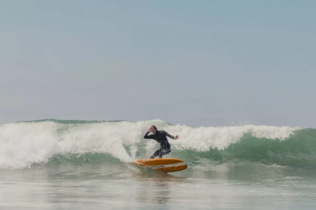 Un Porsche para surfear las olas 17 Motor16 Porsche Surfboard 2 1536x1025 1 Motor16